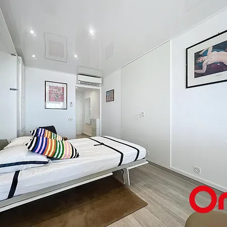 Renove Avec Terrasse, Climatisation Et Parking A - Fr-1-647-42 Apartment